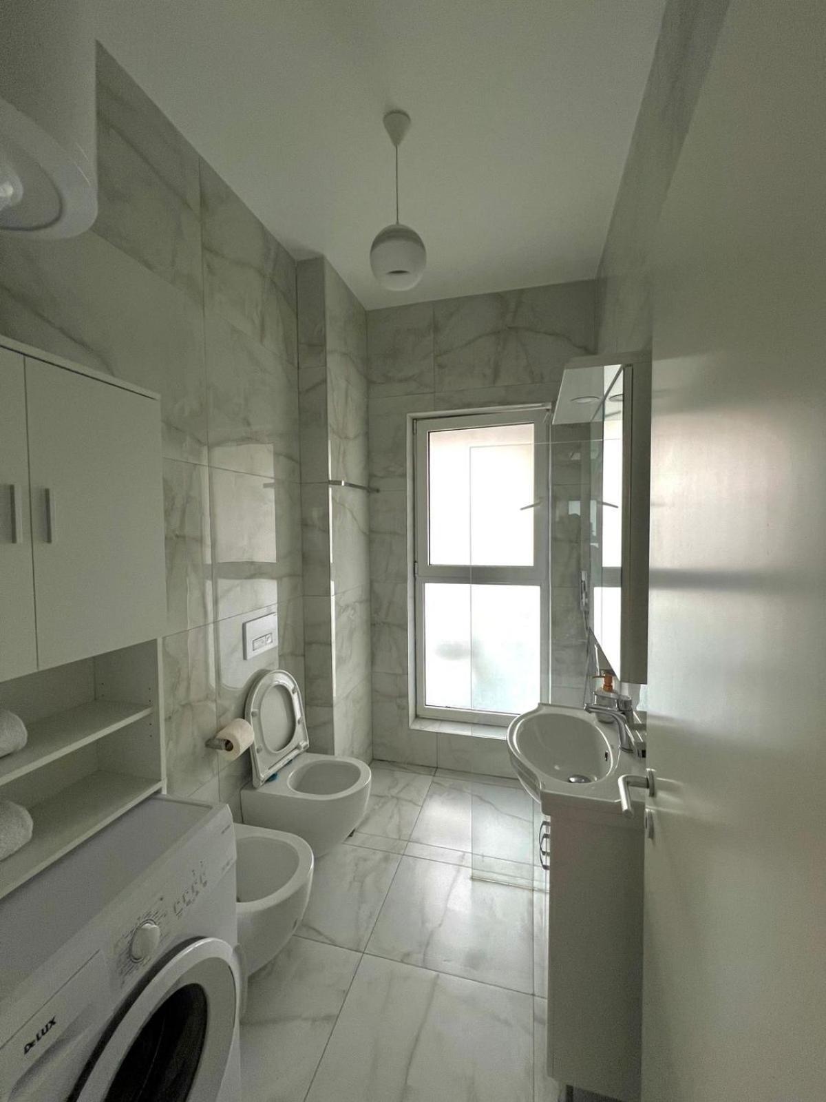 Shehu 1 Apartamento